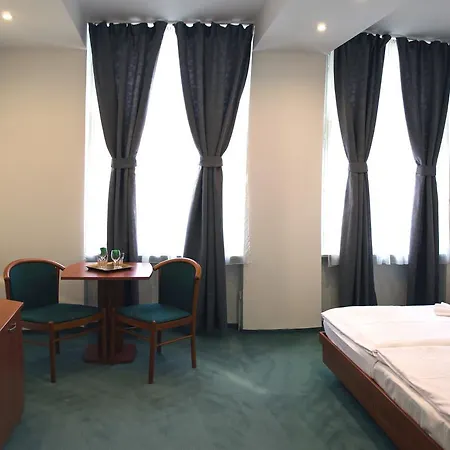 庄园牧场旅馆 3*
