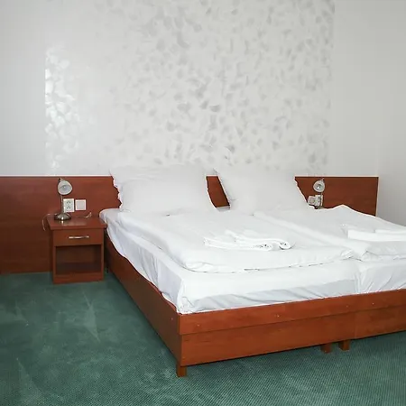 Hacienda Ranchero 3* Pardubice